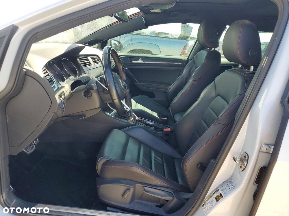 Volkswagen Golf GTI (BlueMotion Technology) DSG - 6