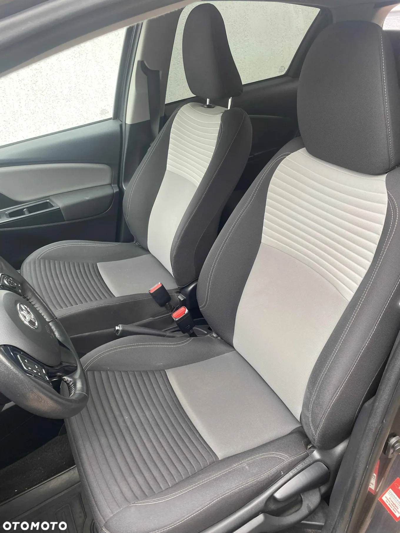 Toyota Yaris - 8