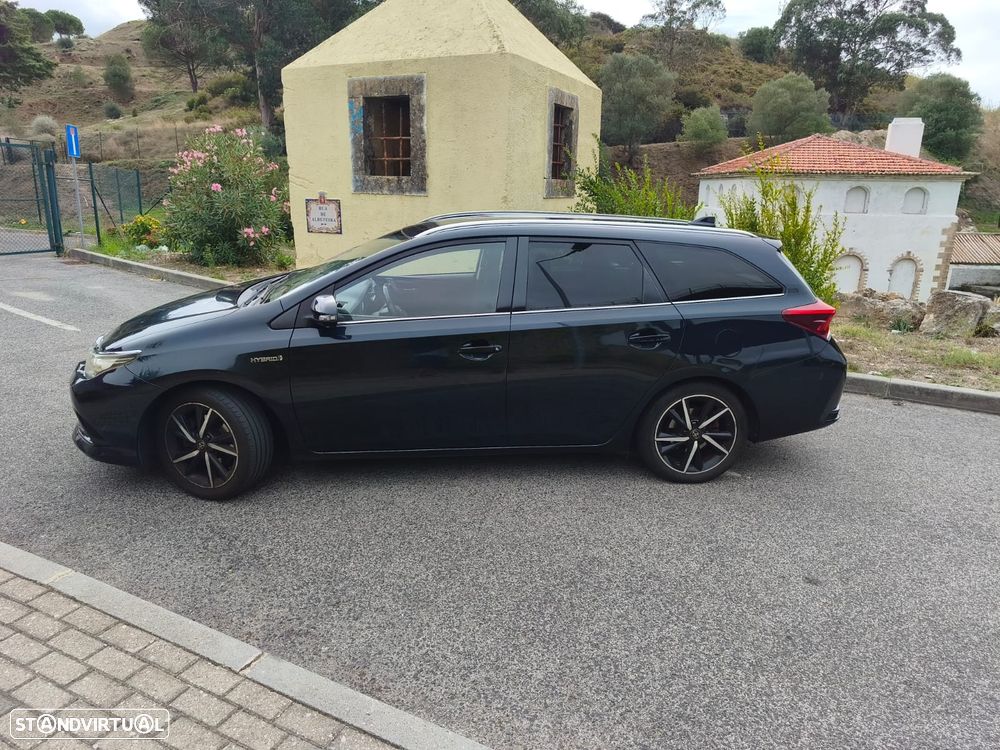Toyota Auris Touring Sports - 17