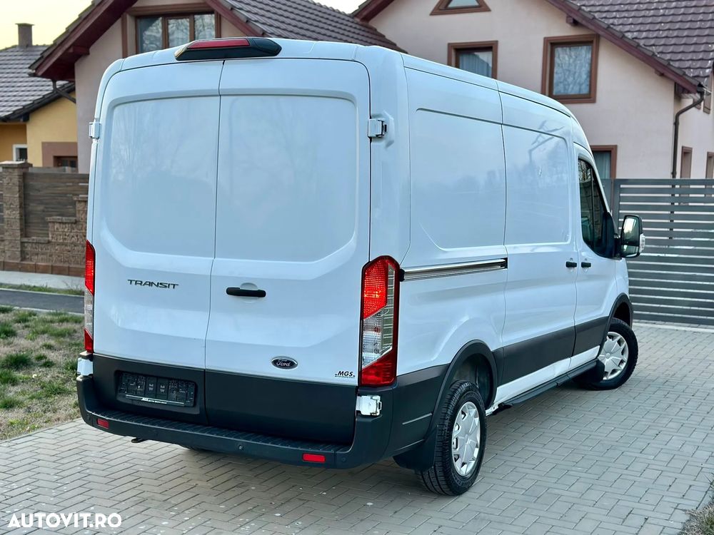 Ford Transit - 12