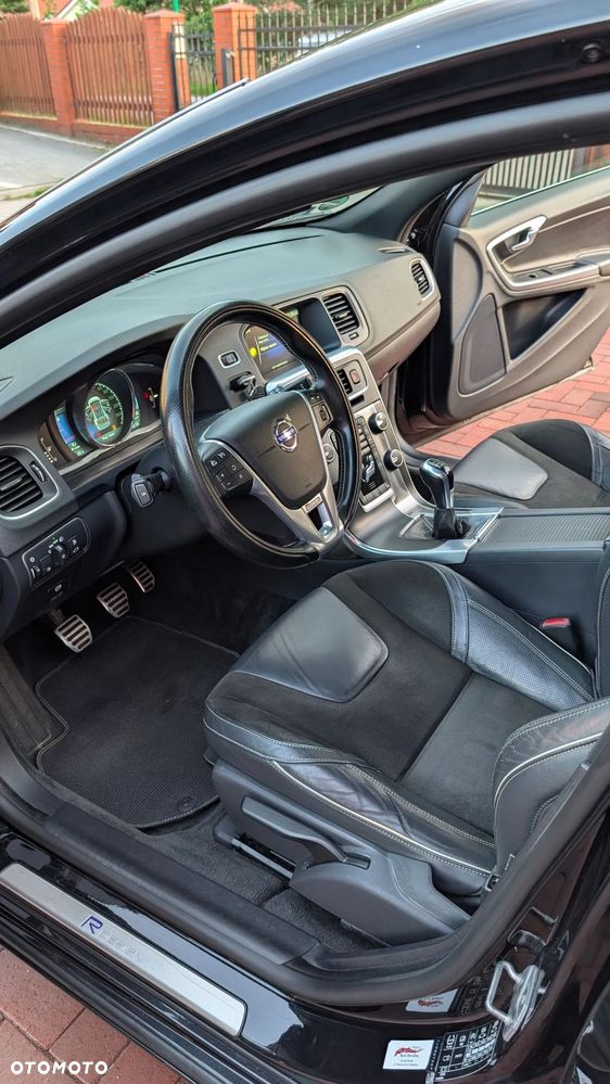 Volvo V60 D4 Drive-E R-Design Kinetic - 23