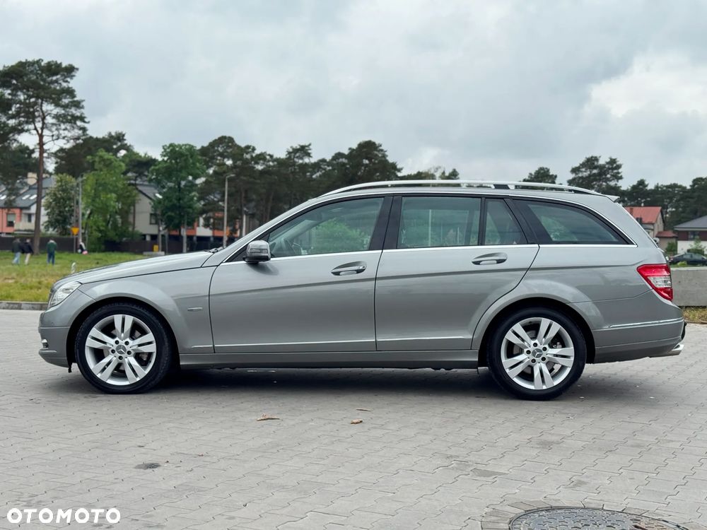Mercedes-Benz Klasa C 250 CDI DPF 4Matic 7G-TRONIC BlueEFFICIENCY Elegance - 12