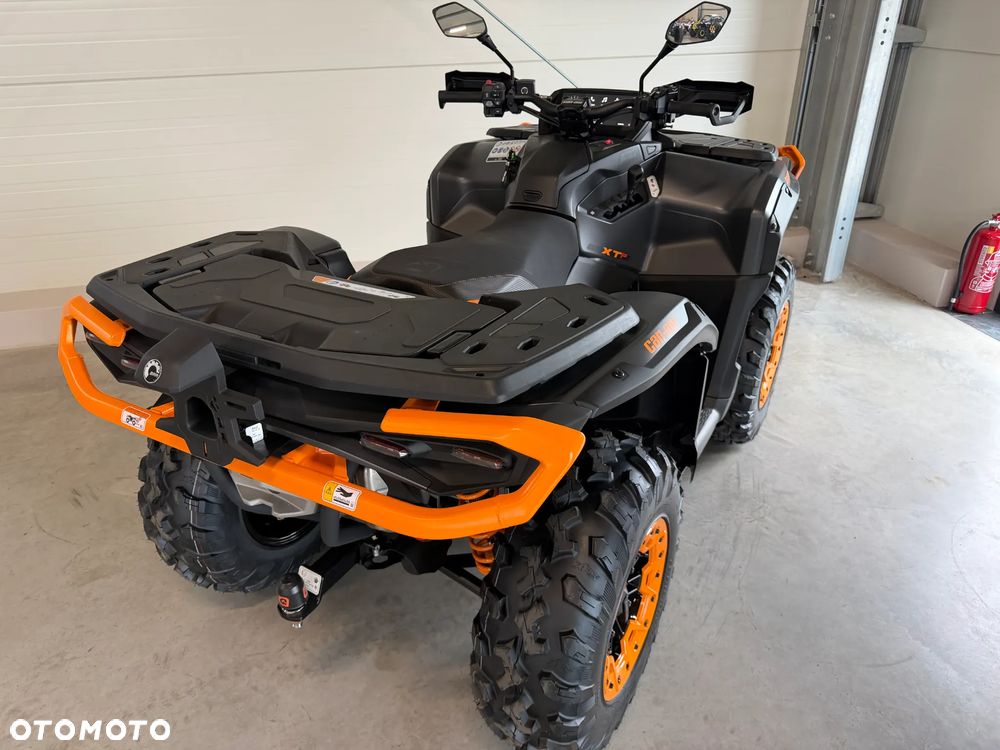 Can-Am Outlander - 10