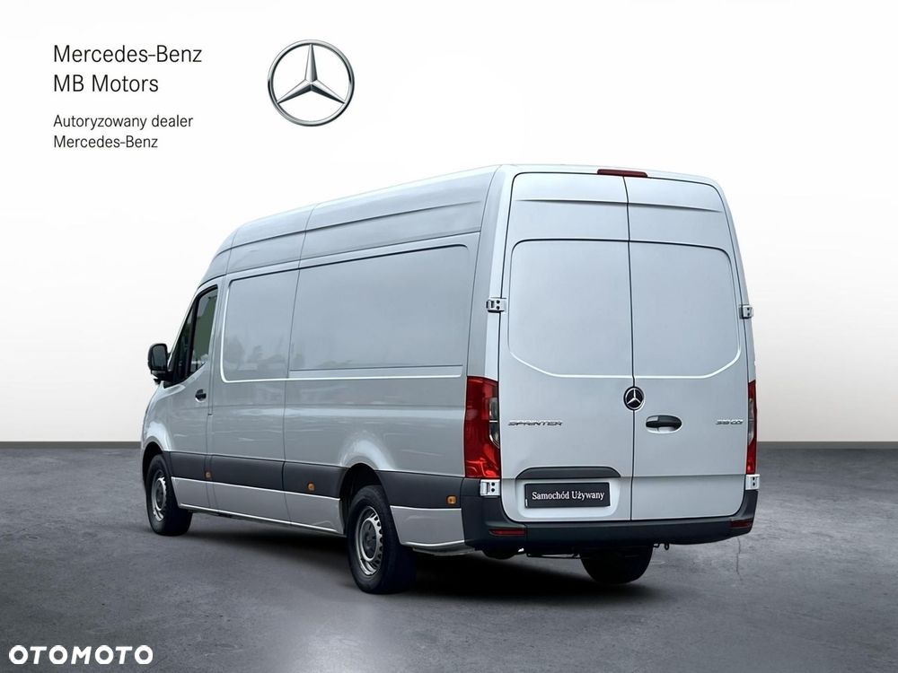 Mercedes-Benz Sprinter - 4