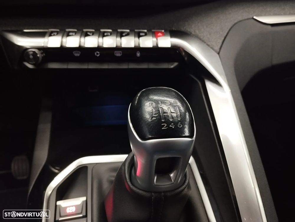 Peugeot 3008 1.5 BlueHDi Allure - 32