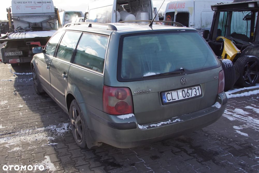 Auto na części - Volkswagen Passat B5 Lift 1.9 TDI 130 KM AWX GGB LA6W 2003R Silnik Skrzynia Drzwi Maska Klapa Błotnik Zderzak Lusterko Lampa Klamka Deska Kokpit Sterownik Moduł Czujnik Licznik Kierownica Panel - 4