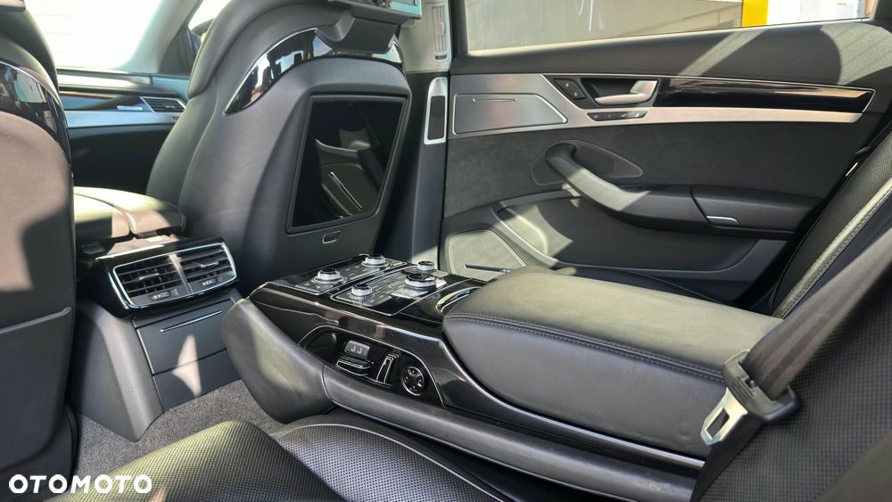 Audi A8 3.0 TDI L Quattro - 32