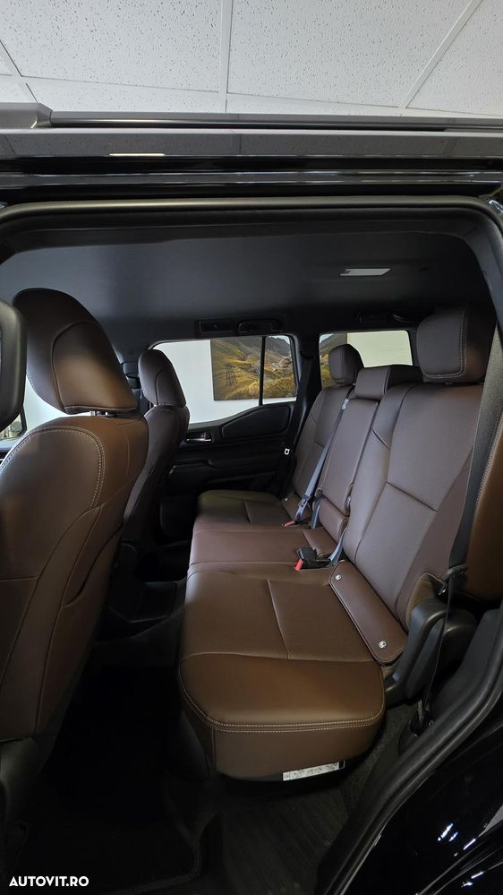 Toyota Land Cruiser 2.8l D-4D 204 CP A/T 7 locuri Executive - 35