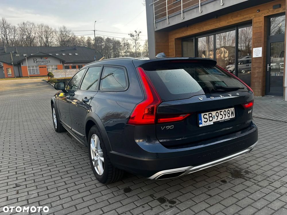 Volvo V90 D4 AWD Momentum - 6