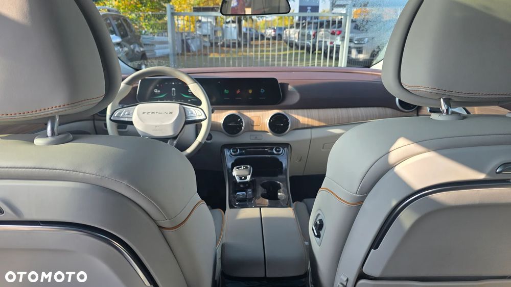 Forthing U Tour 1.5 DVVT GDI DCT - 26