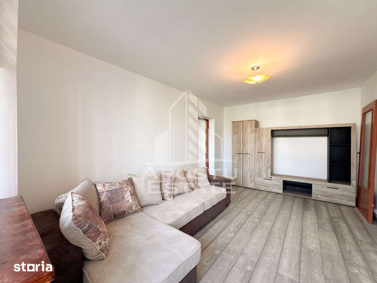 Apartament 2 camere, renovat, centrala proprie, Generala 2, Hunedoara — fotografia 1