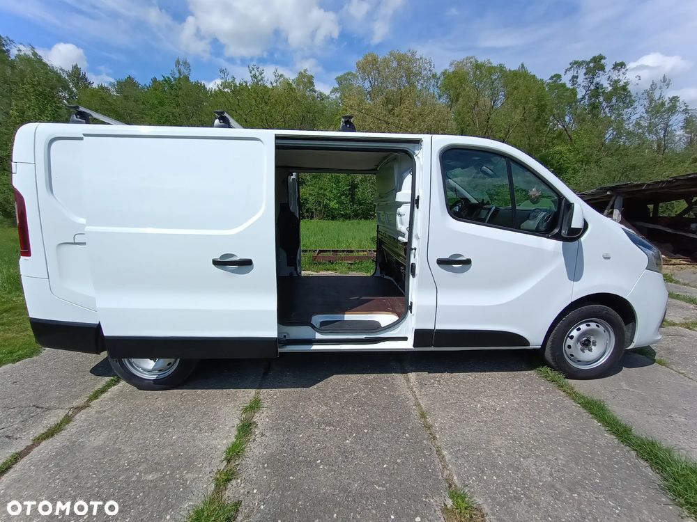 Renault Trafic L2H1 1.6 diesel 125kM 2018rok WEBASTO, CZUJNIKI PARKOWANIA, HAK, BAGAŻNIK DACHOWY, STAN BARDZO DOBRY! - 7