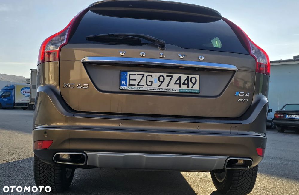 Volvo XC 60 - 4