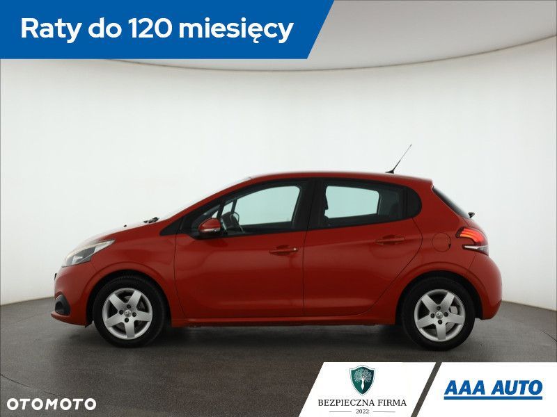 Peugeot 208 - 4