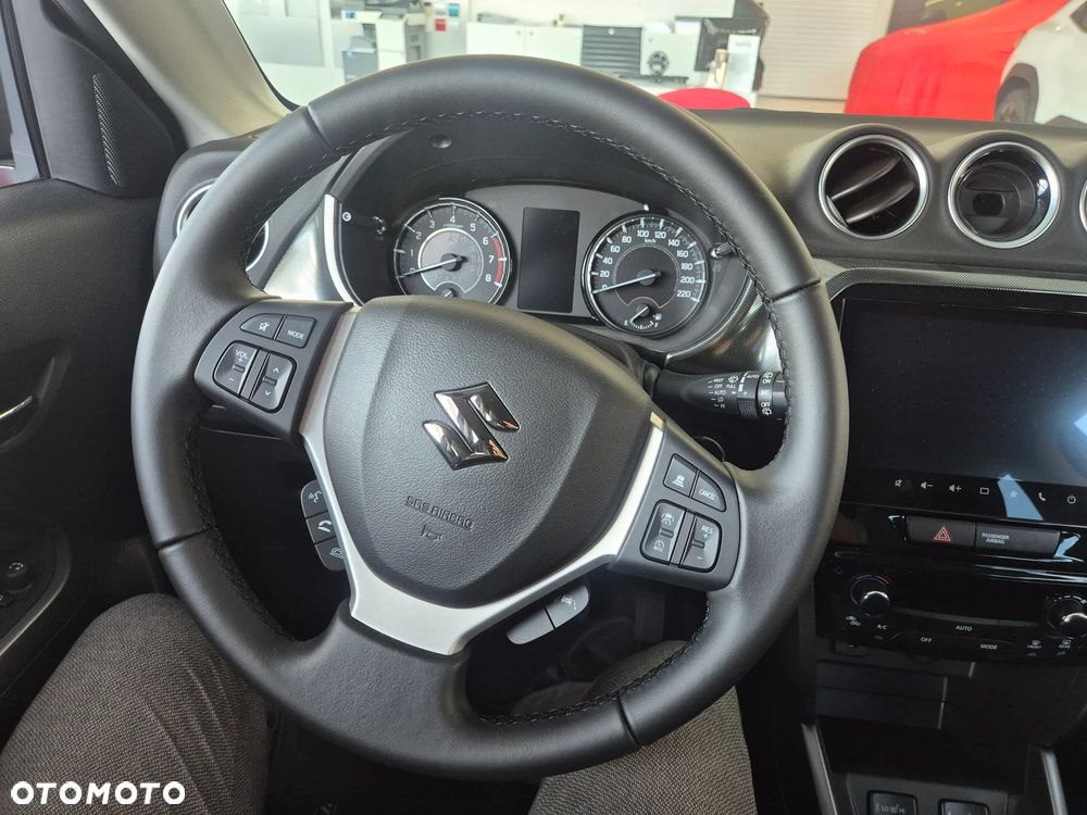 Suzuki Vitara 1.4 Boosterjet mHEV Elegance 2WD - 12