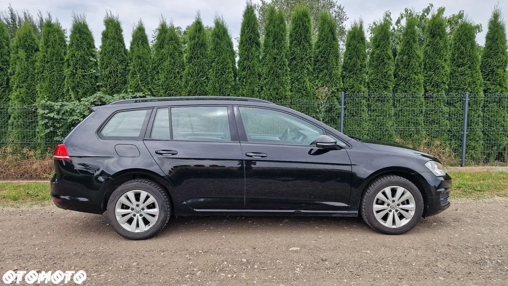 Volkswagen Golf 1.6 TDI BlueMotion Trendline - 5