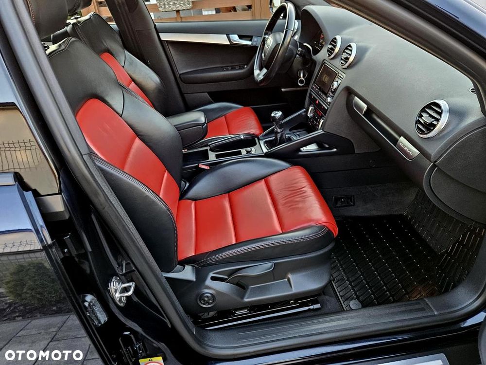 Audi A3 Sportback 1.8 TFSI quattro Ambiente - 25
