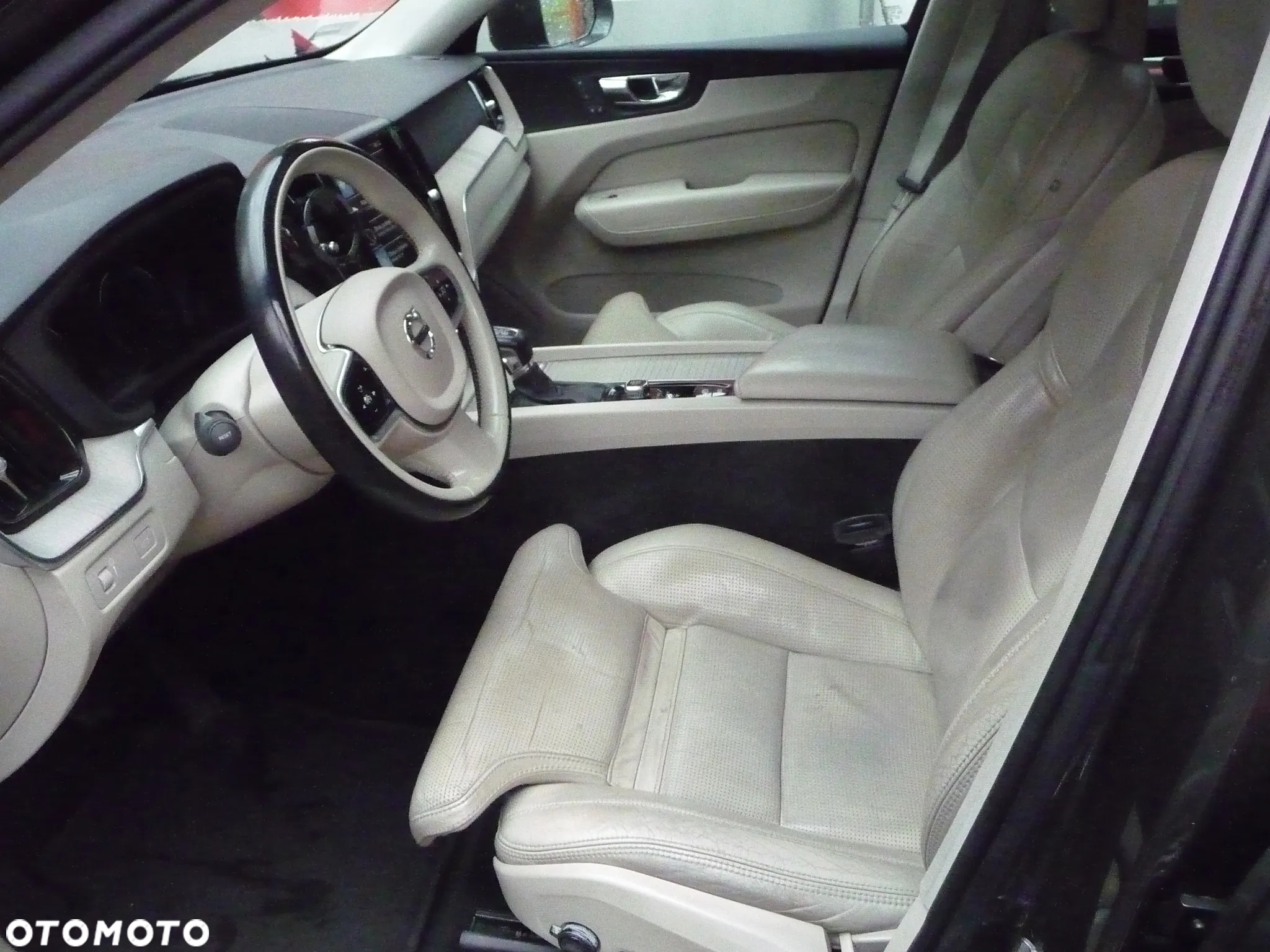 Volvo XC 60 D4 AWD Inscription - 9