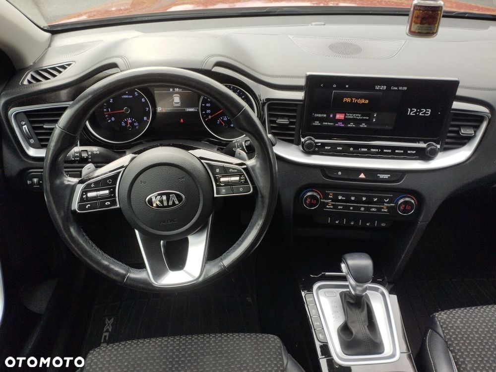 Kia XCeed 1.6 T-GDI L Business Line DCT - 14