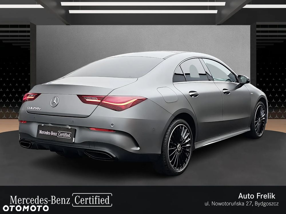 Mercedes-Benz CLA 250 e 8G-DCT AMG Line Advanced Plus - 5