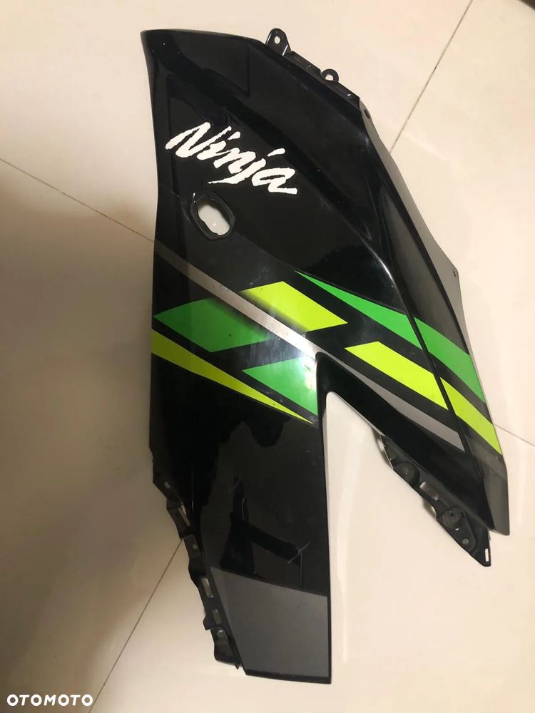 Kawasaki Ninja 125    bok owiewka osłona - 2