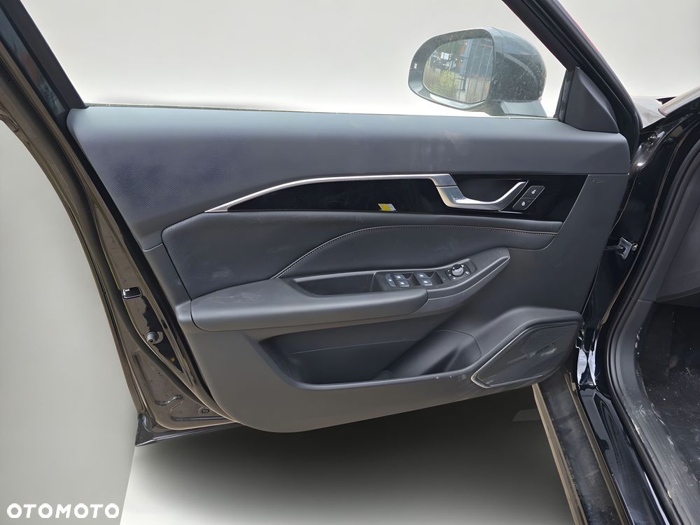 Bestune B70 2.0T Elegance - 14