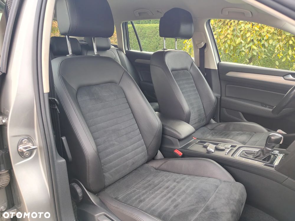 Volkswagen Passat Variant 2.0 TDI SCR 4Motion DSG Comfortline - 15