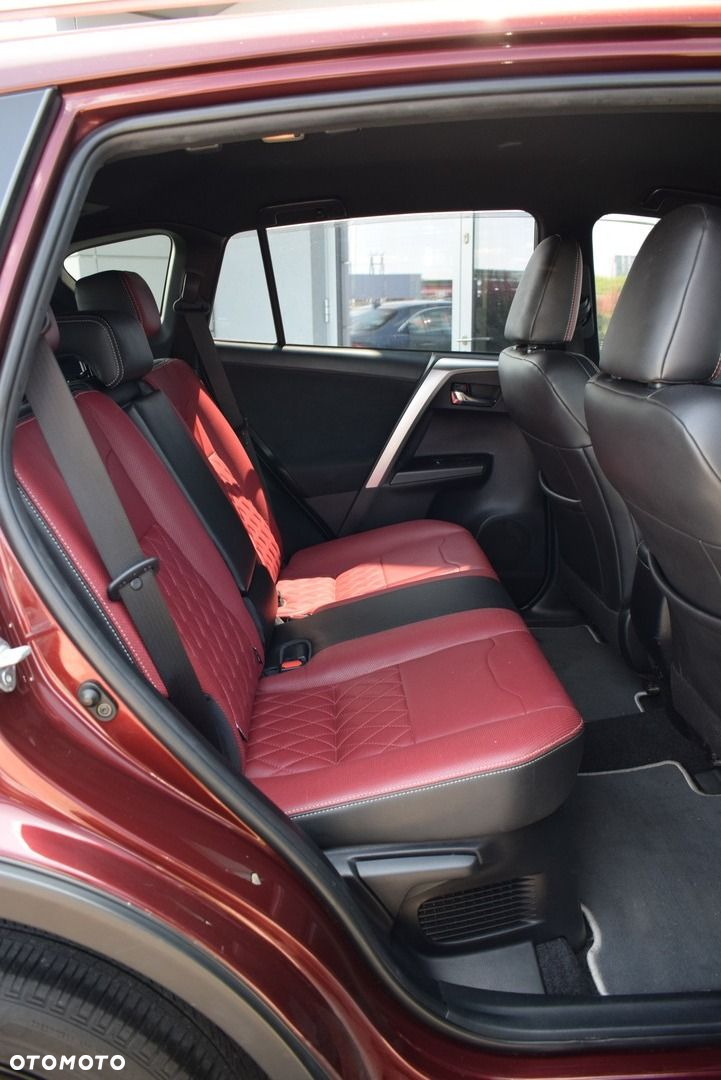 Toyota RAV4 - 14