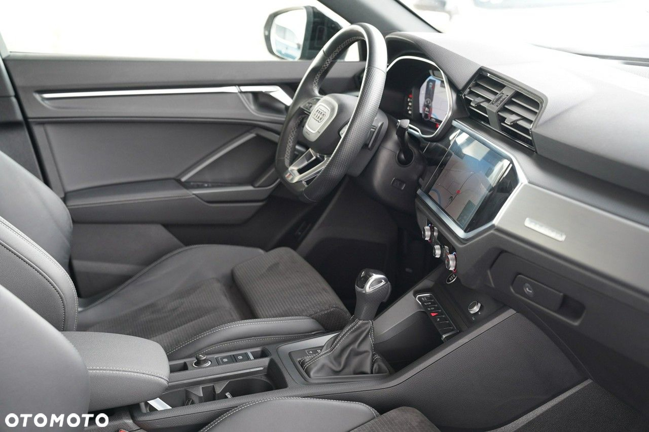 Audi Q3 Sportback - 23