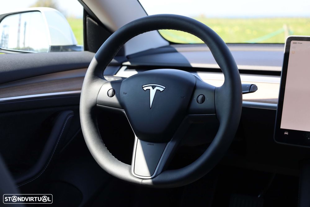 Tesla Model 3 Tração Traseira Standard - 12
