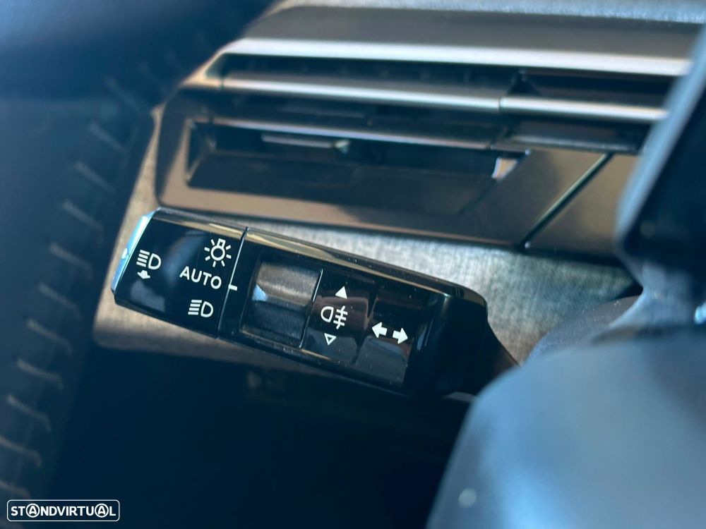 Peugeot E-3008 73 kWh Allure - 14