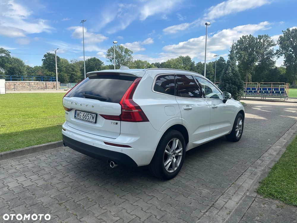 Volvo XC 60 T5 AWD Momentum - 6