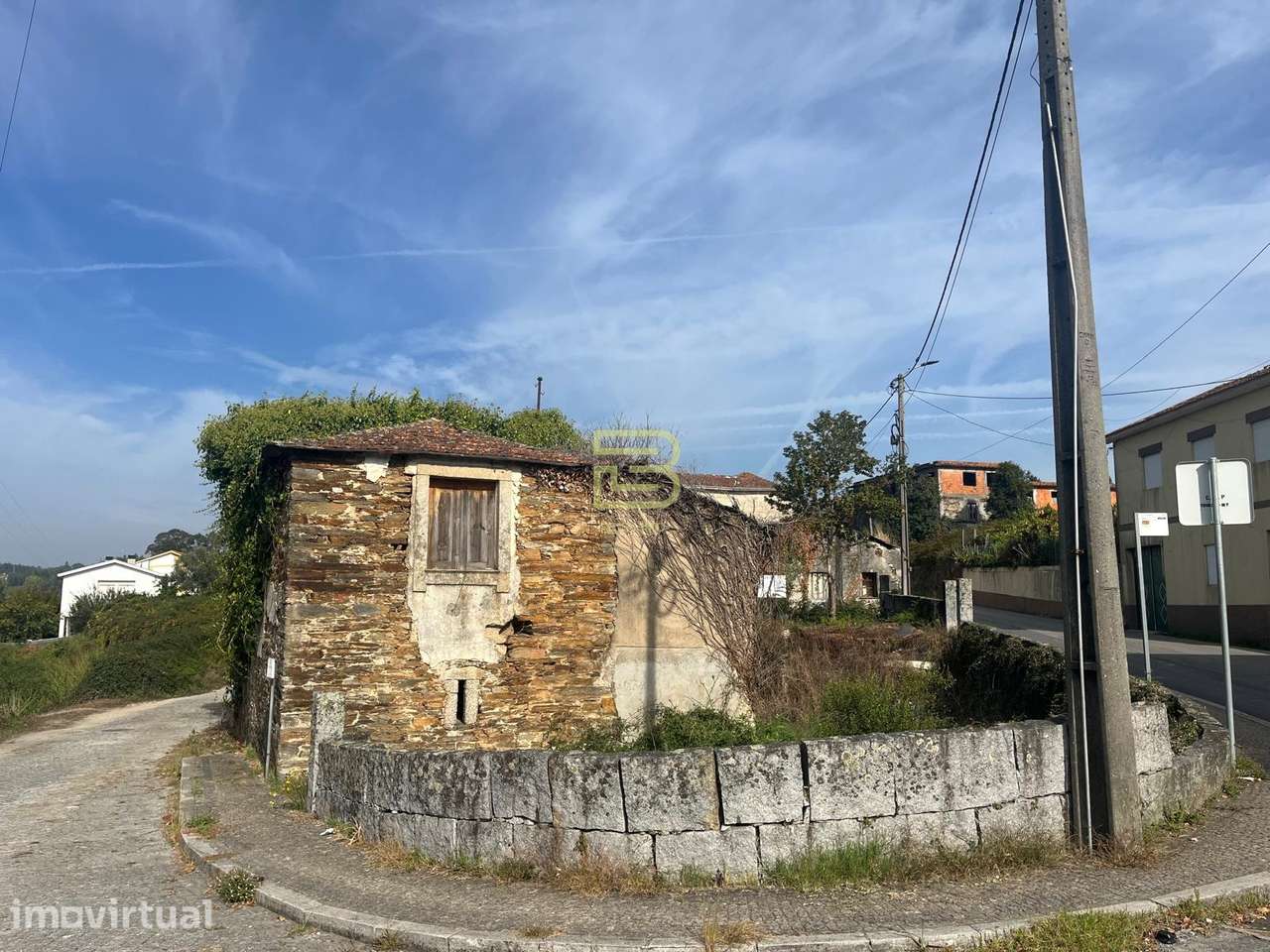 Casa em Xisto para Recuperar em Sobreira – Paredes | 25 min do Porto - Grande imagem: 2/12