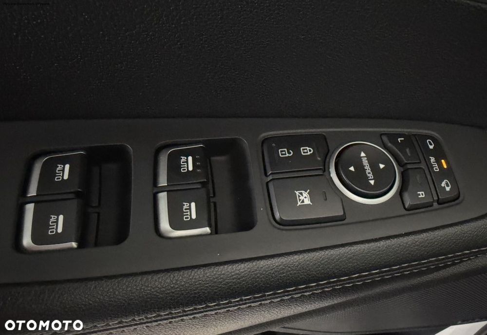 Kia Sorento - 16