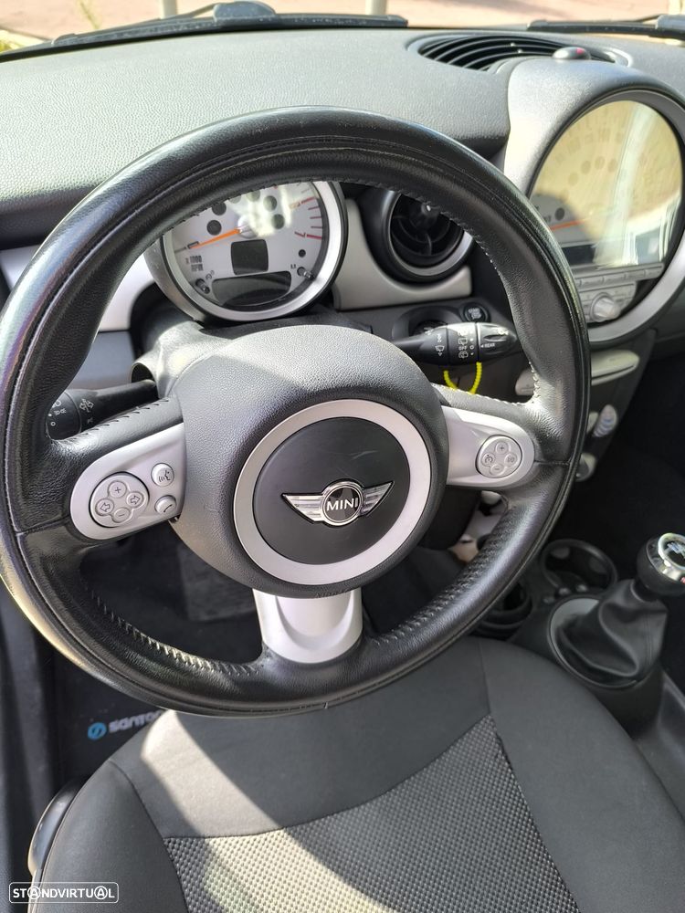 MINI 3 Portas One D - 7