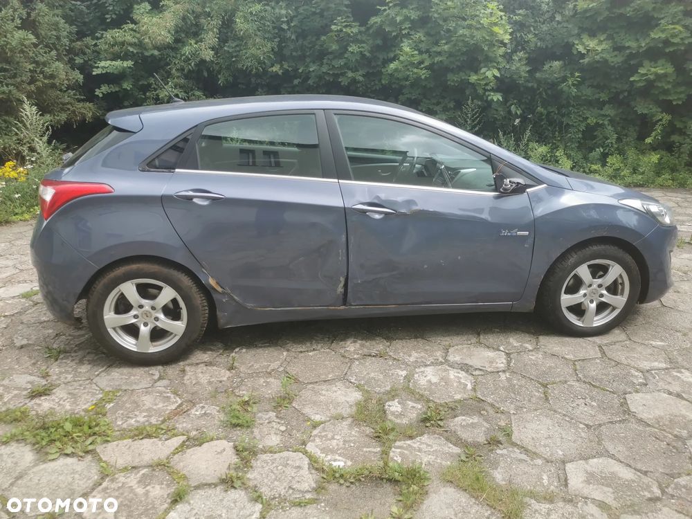 Hyundai i30 1.6 CRDi BlueDrive Classic + - 4
