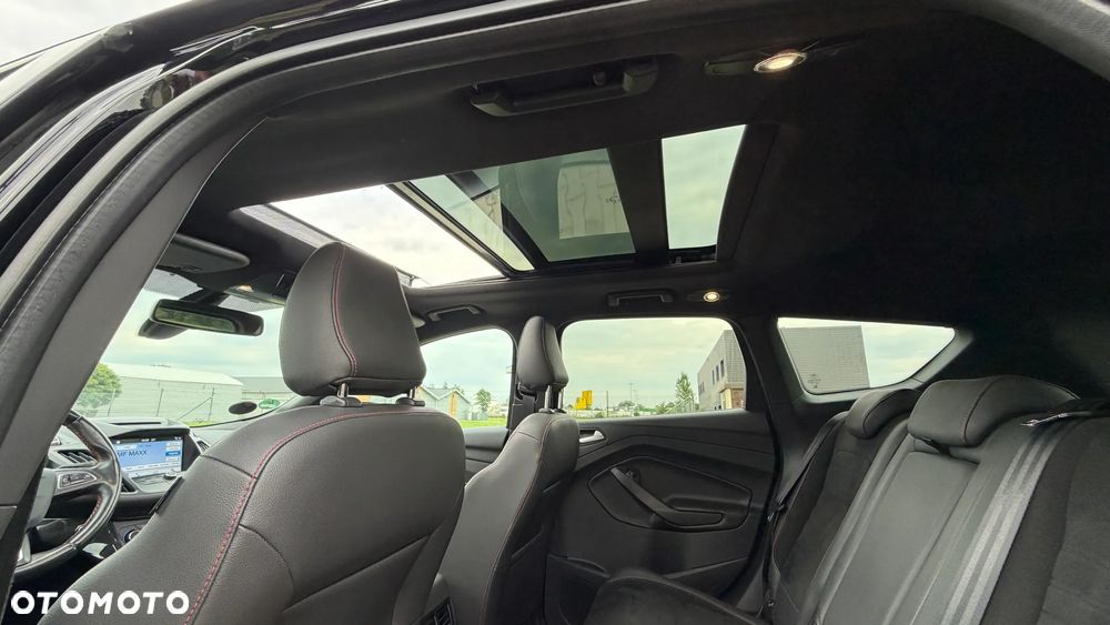 Ford Kuga 1.5 EcoBlue ST-LINE - 33