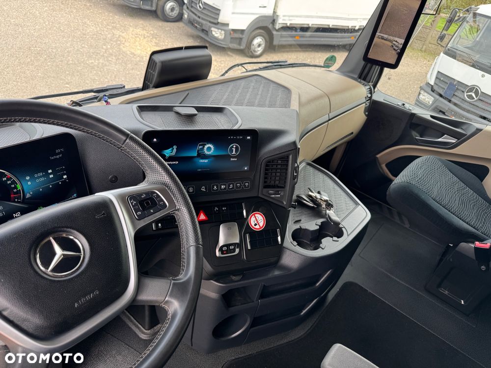 Mercedes-Benz Actros - 20