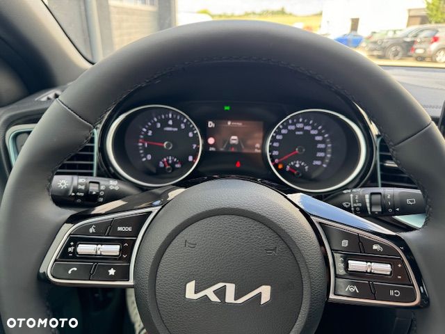 Kia XCeed 1.6 T-GDI Tribute DCT - 12
