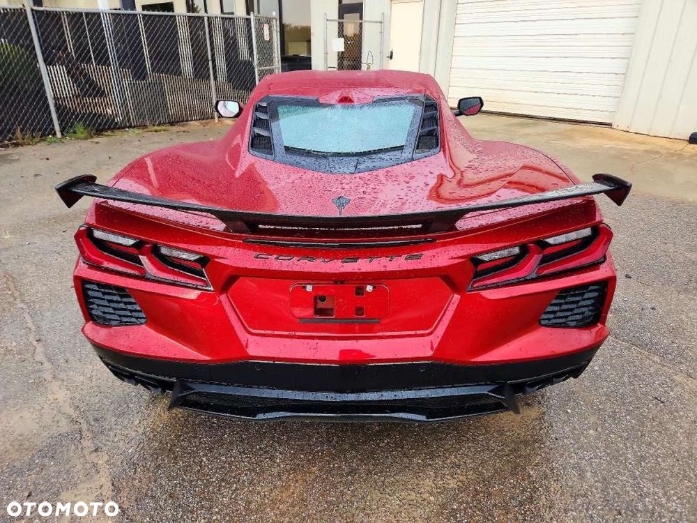 Chevrolet Corvette - 3