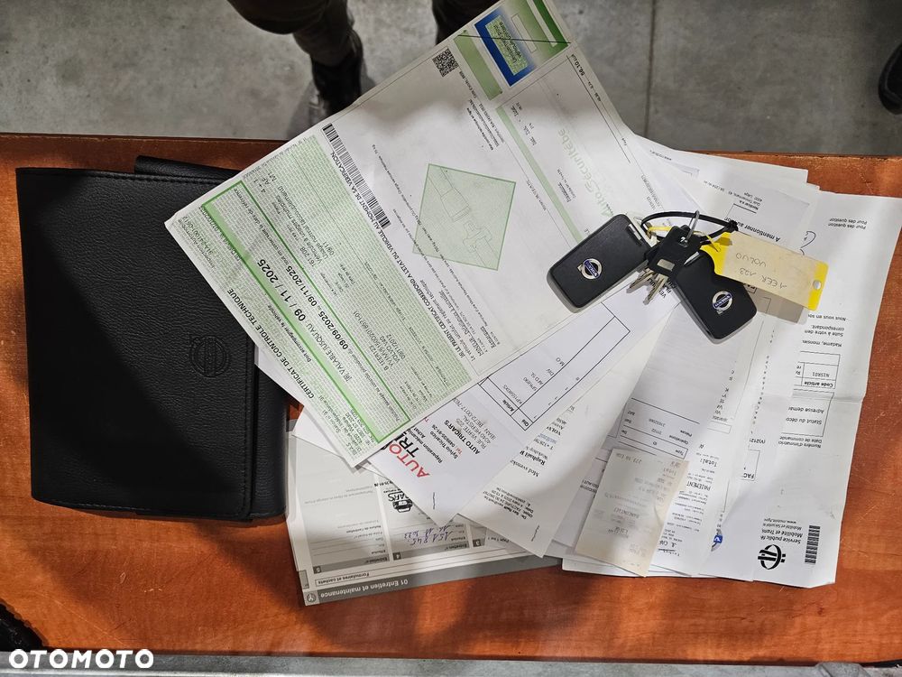 Volvo V40 D3 Geartronic Momentum - 28