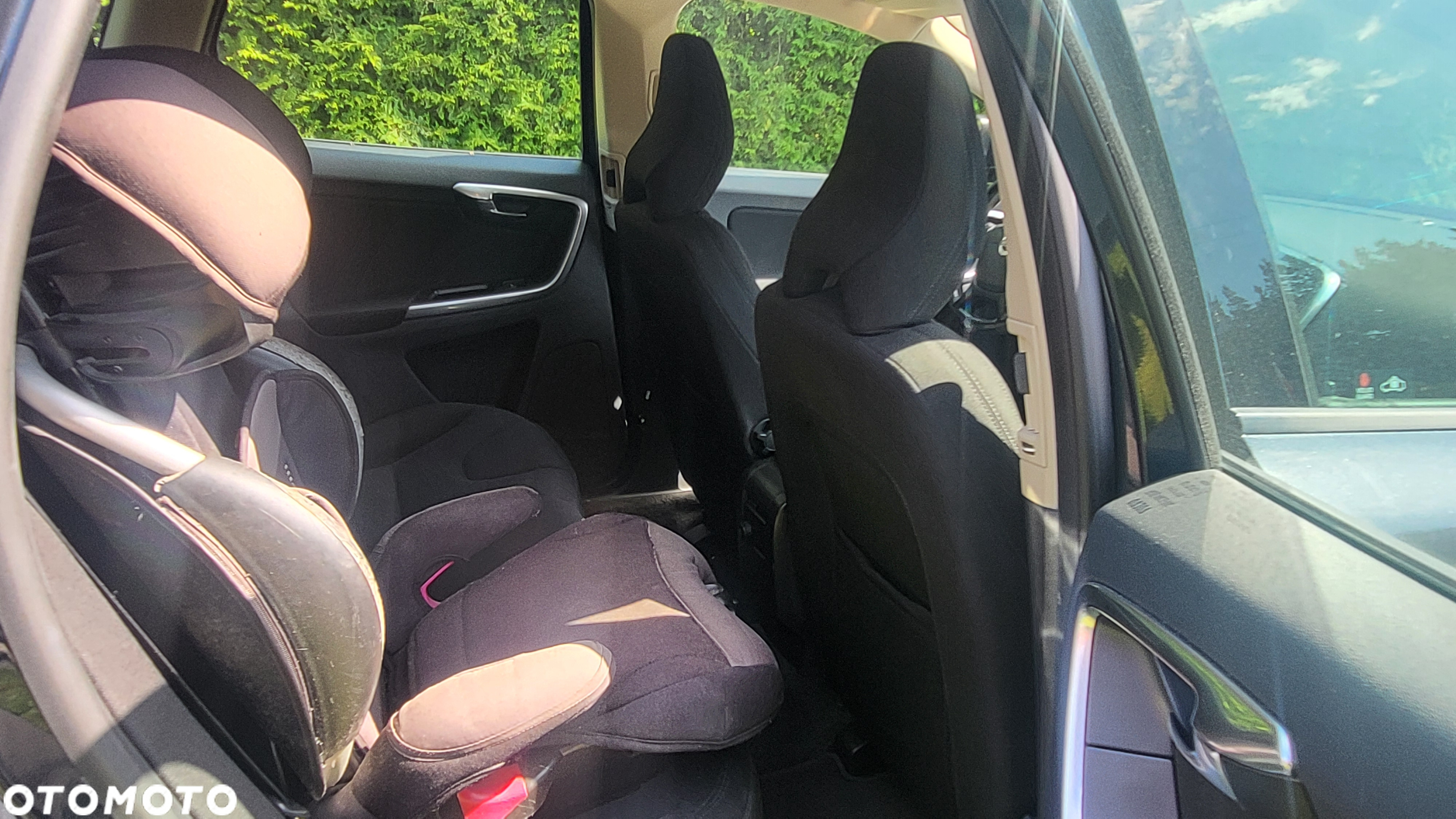 Volvo XC 60 2.4D AWD Momentum - 11