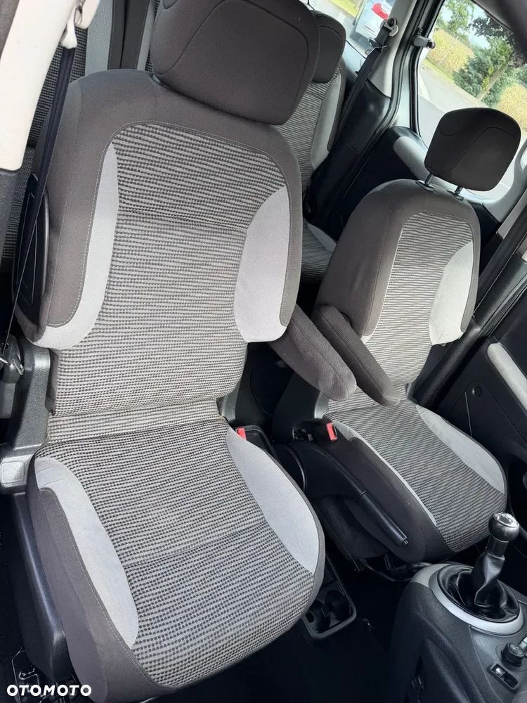 Peugeot Partner 1.6 HDi Outdoor - 27