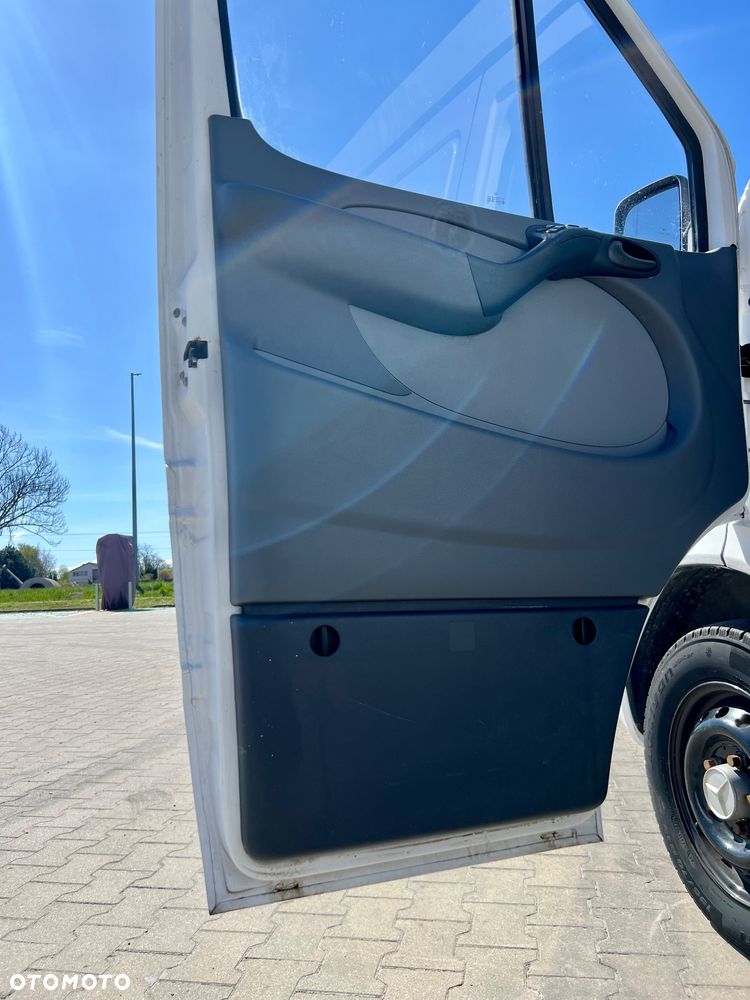 Mercedes-Benz Sprinter 906.255 - 24
