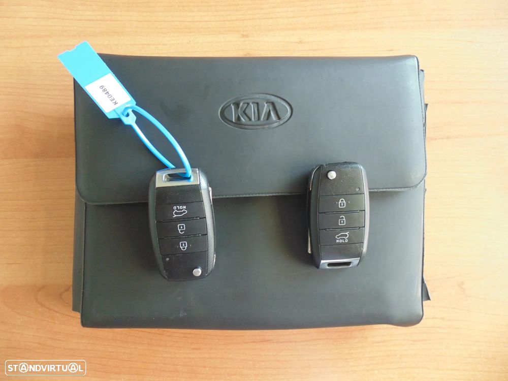 Kia Carens 1.7 CRDi ISG TX Aut. - 37