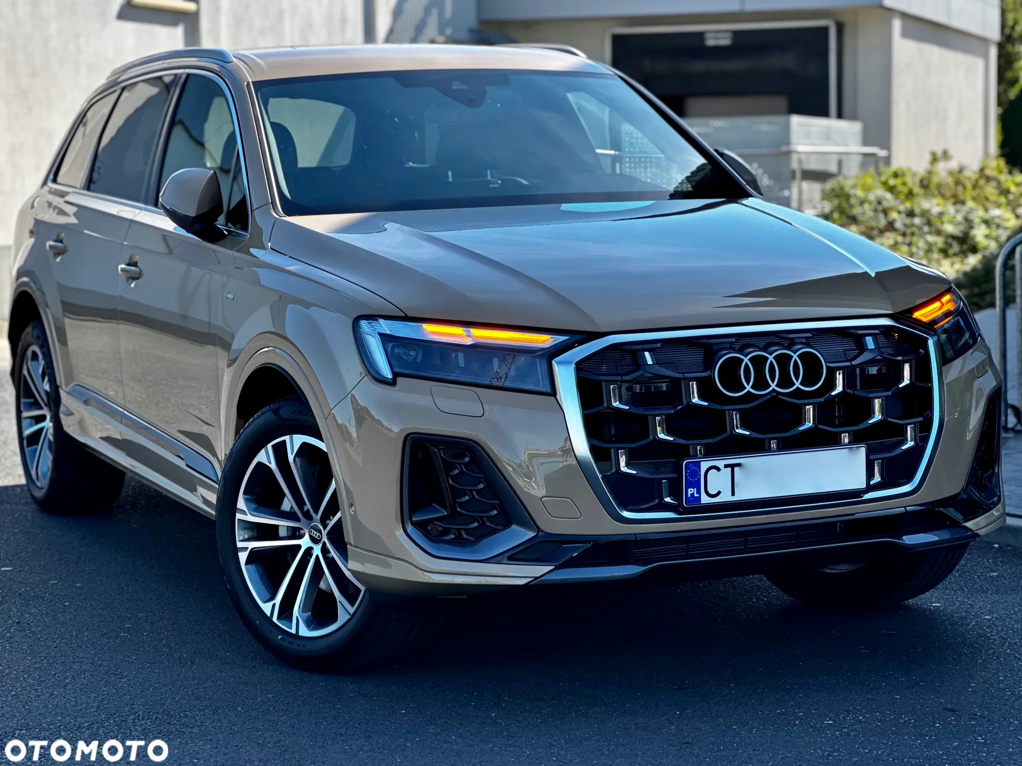 Audi Q7 - 8