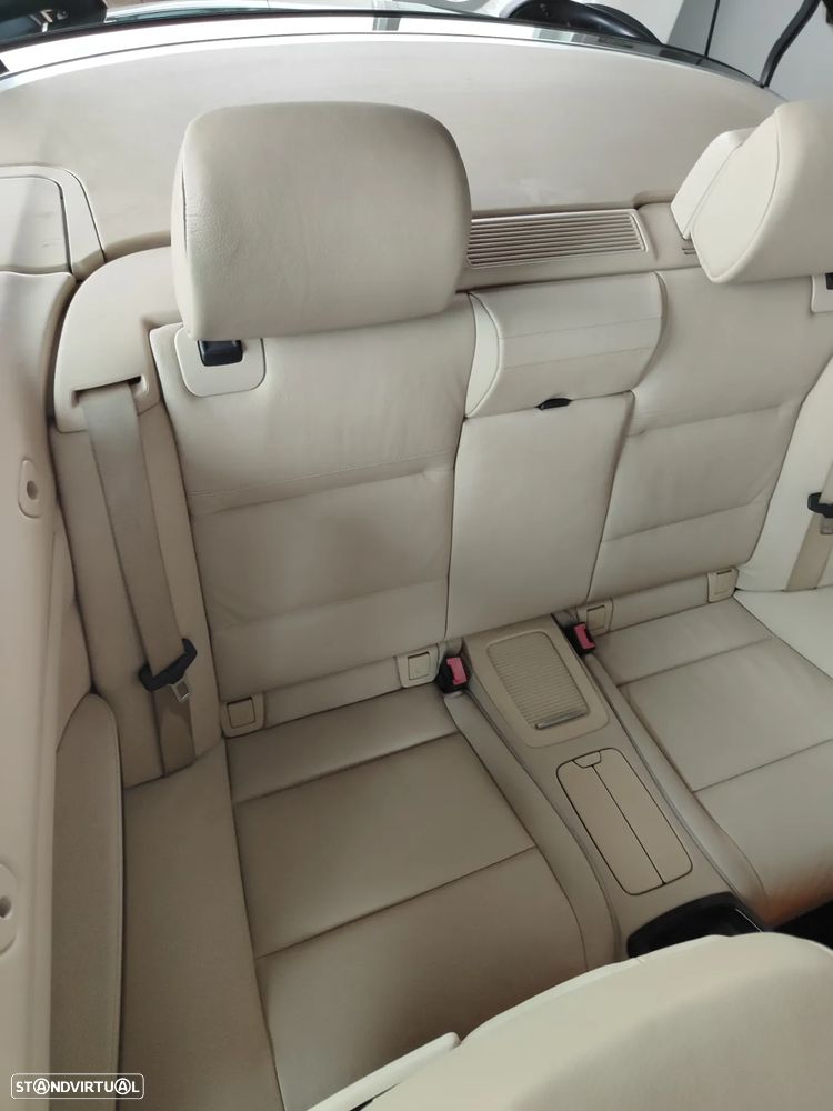 BMW 320 i M Sport Edition - 17