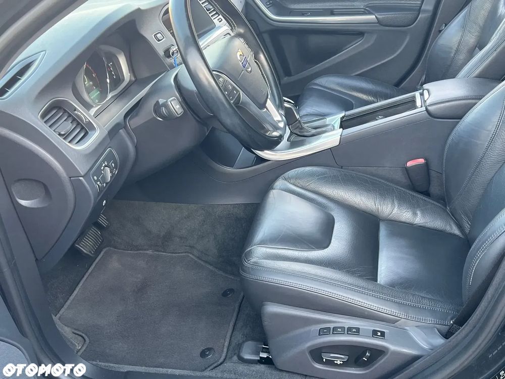 Volvo V60 - 18
