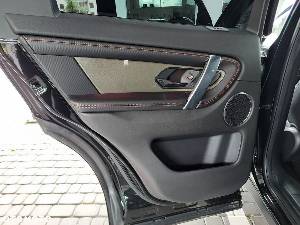 Land Rover Discovery Sport - 22