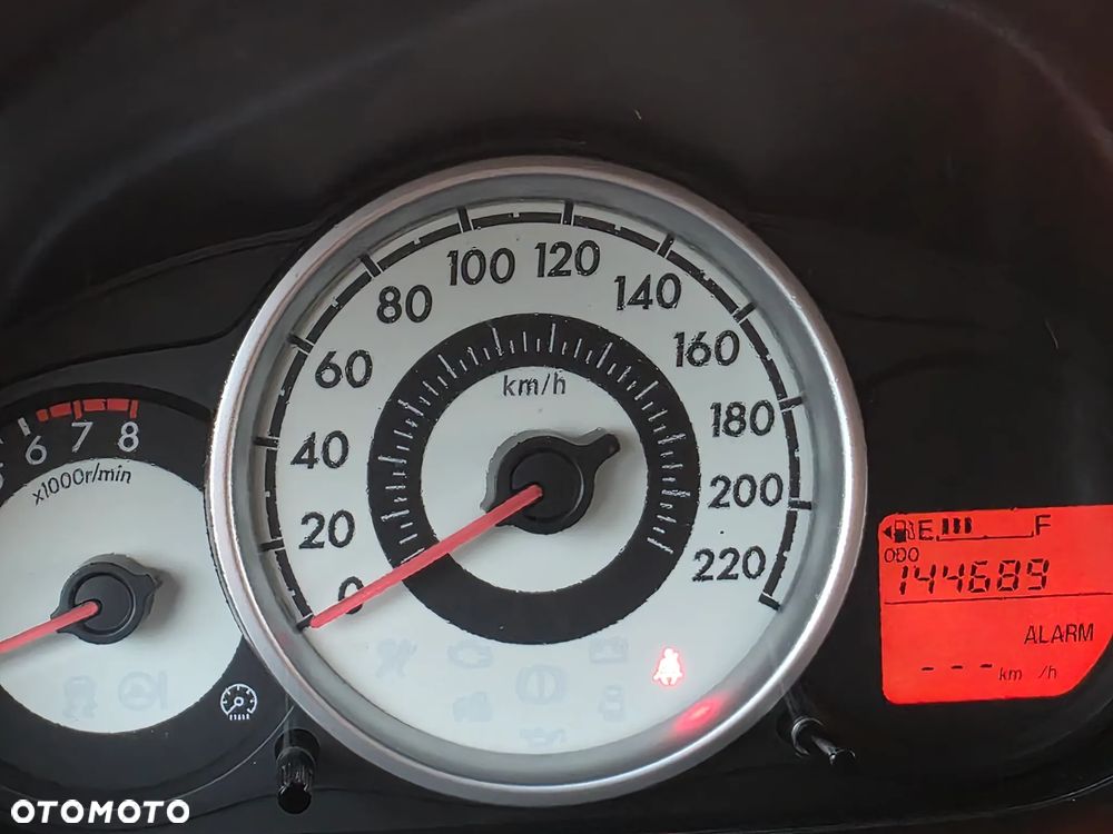 Mazda 2 1.5 Sport - 9